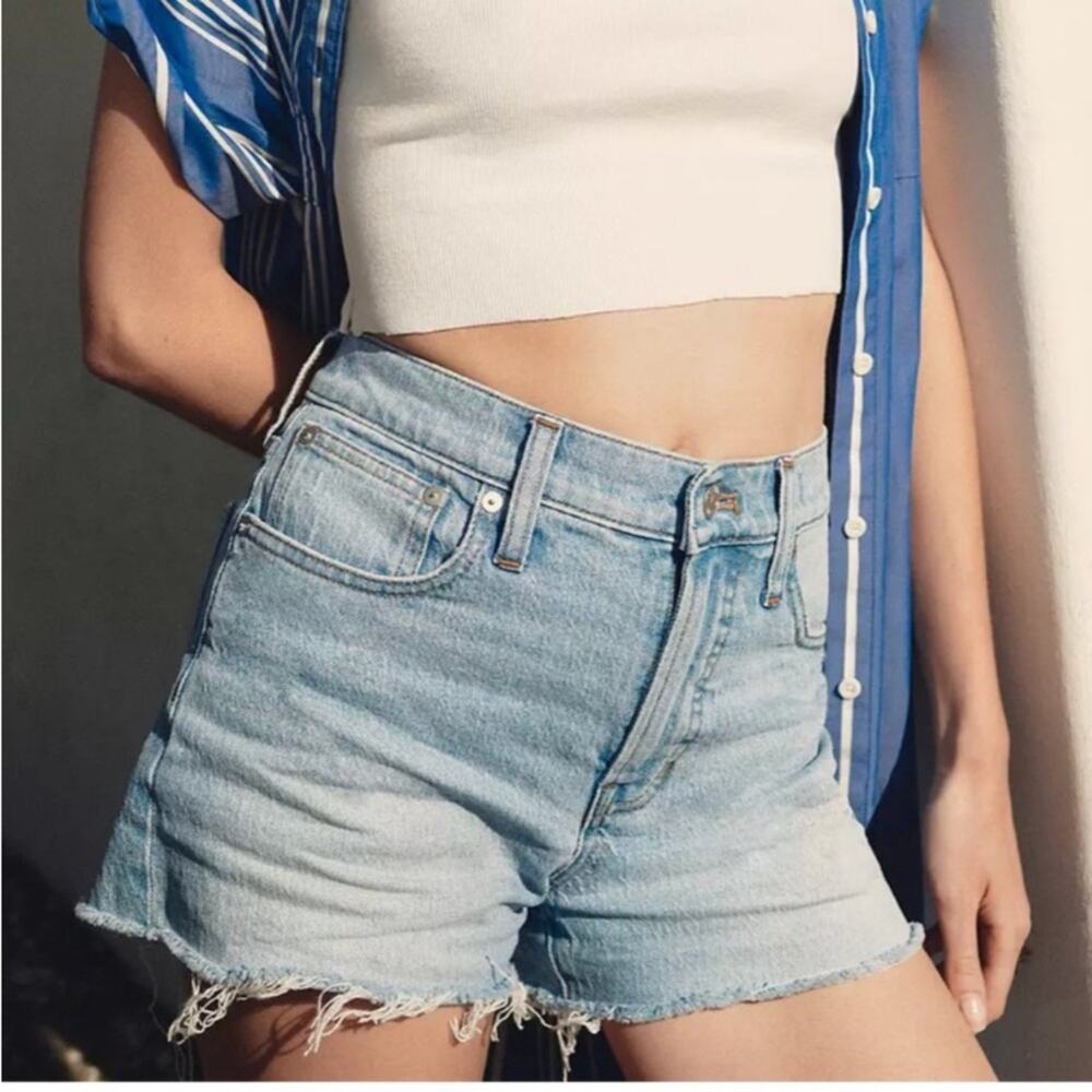 Madewell Relaxed Denim Jean Shorts Side-Slit Light Wash